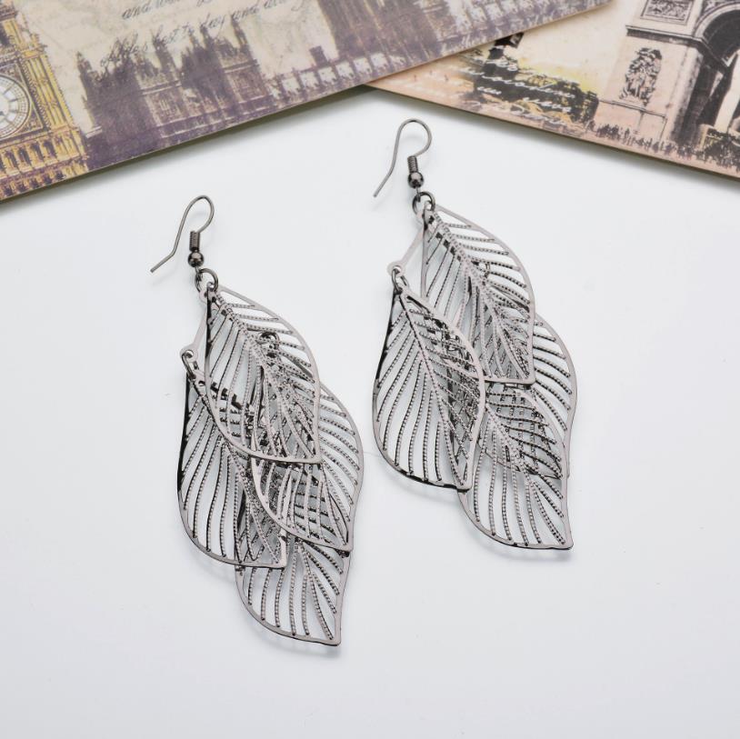 Boucles d’oreilles multicouches en métal à feuilles creuses