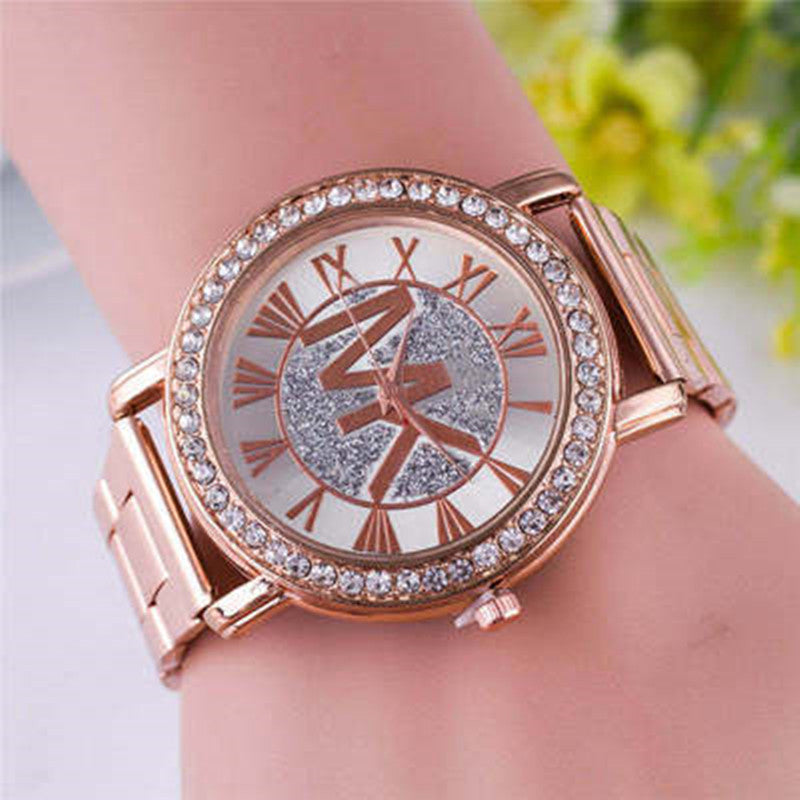 Montre tendance en alliage de diamants avec bracelet en acier