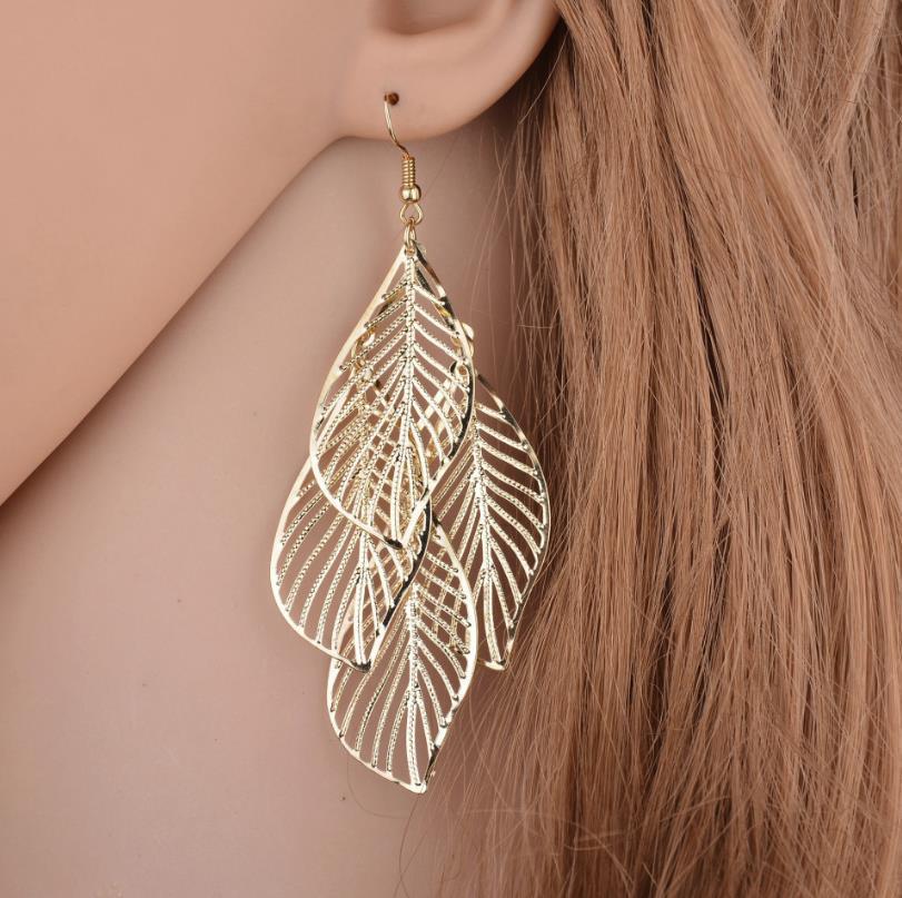 Boucles d’oreilles multicouches en métal à feuilles creuses