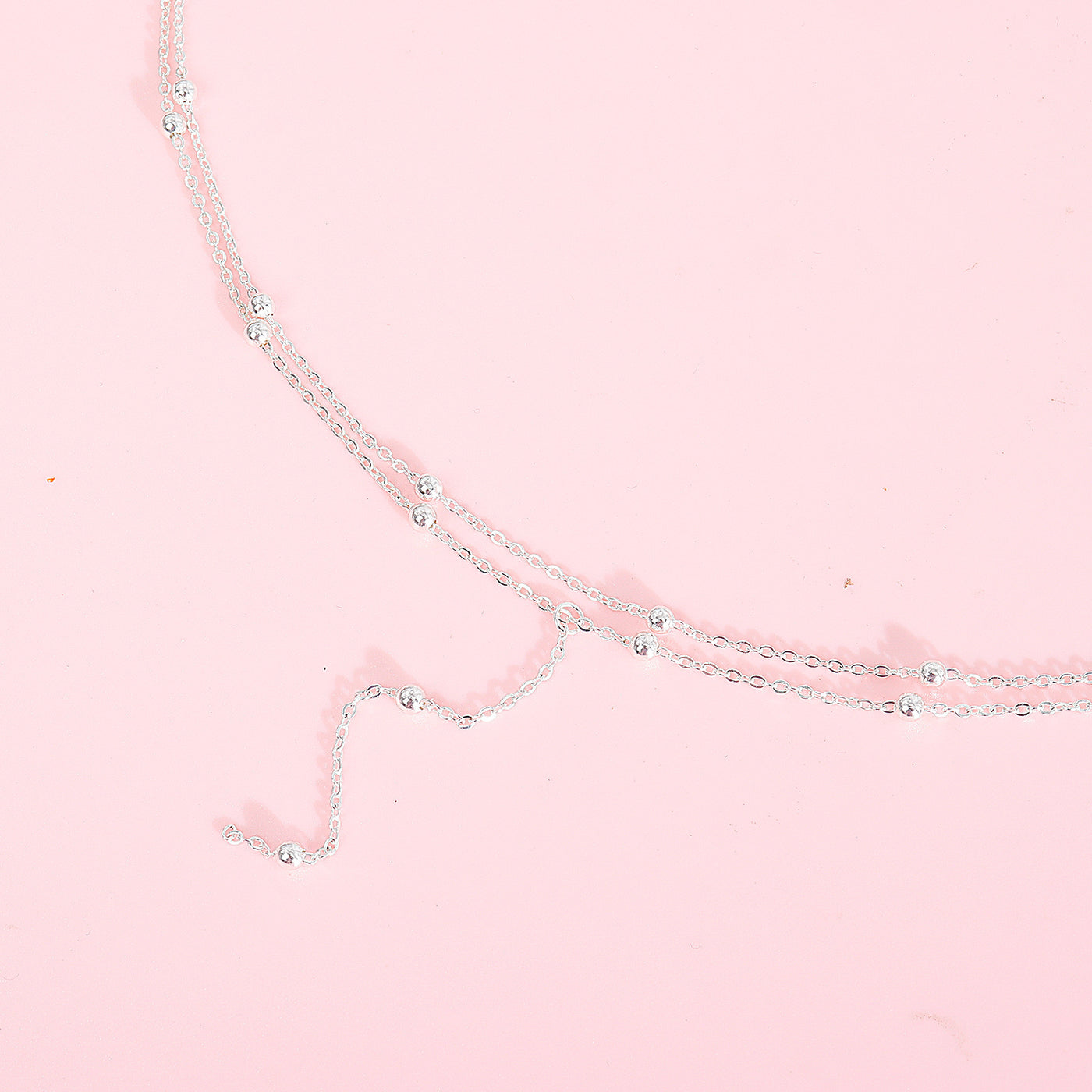 Collier simple à pompons multicouches en perles de riz