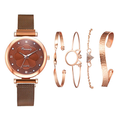 Montres pour femmes, ensemble de niche transfrontalier, montres à la mode, bracelet en maille d'alliage, tout-assorti
