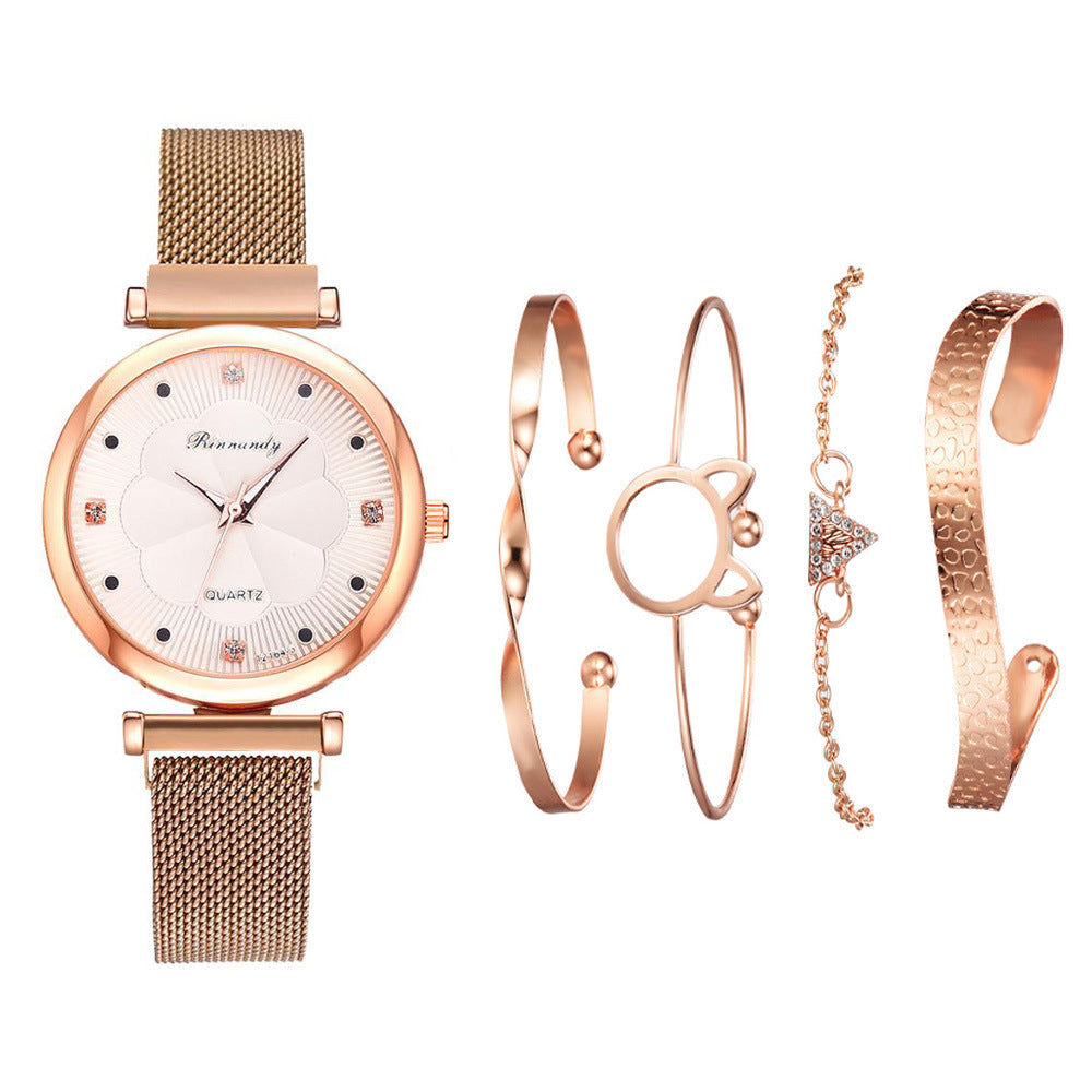 Montres pour femmes, ensemble de niche transfrontalier, montres à la mode, bracelet en maille d'alliage, tout-assorti