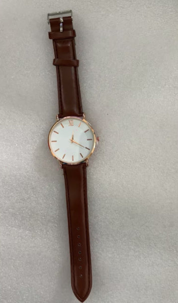 Montre à quartz simple et ceinture de loisirs
